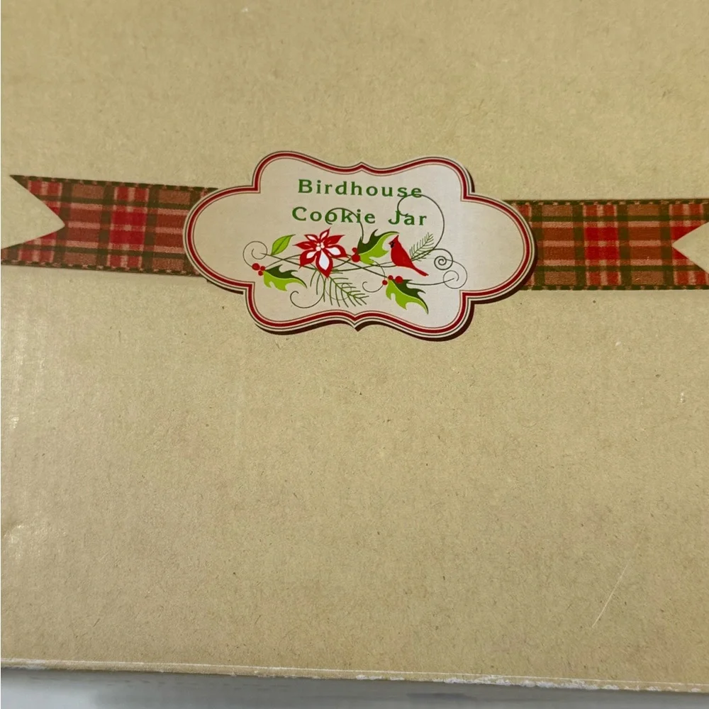 Cracker Barrel Exclusive Cardinal Pine Cone Holiday Birdhouse Cookie Jar New Box